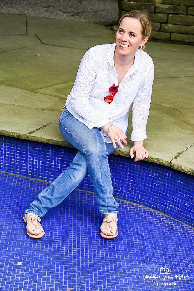 ROSAROTE TAUCHERBRILLE